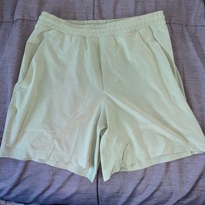 Lululemon Mens 6Inch Pace Breaker Shorts Medium